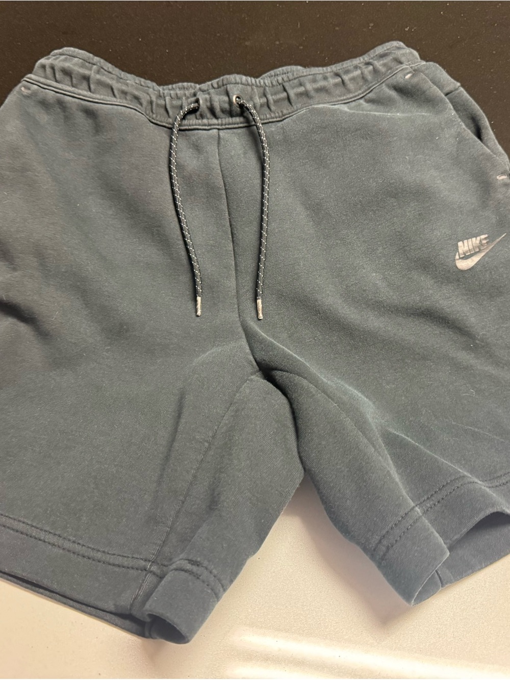 Nike Men's Dark Gray Athletic Drawstring Shorts